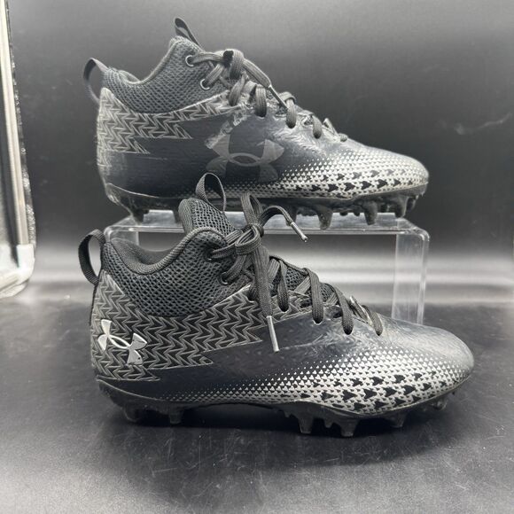 Under Armour Spotlight Boys Youth Size 4.5Y Football Cleats 3026979-001 EUC